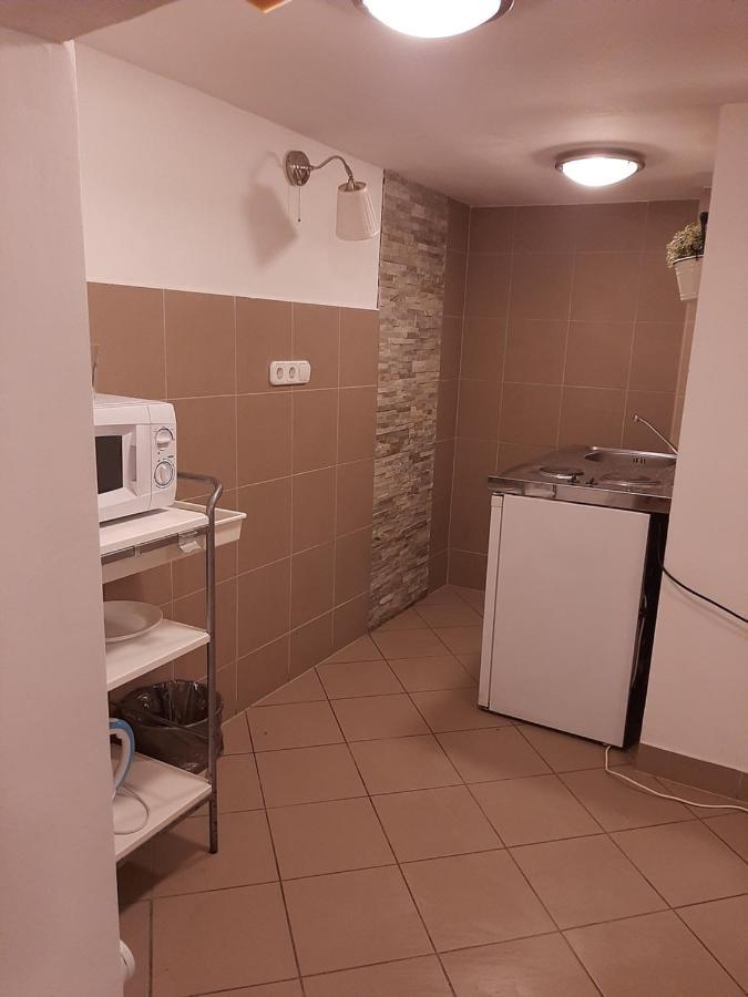 Ferienwohnung Apartman Vorosmarty Budapest Exterior foto