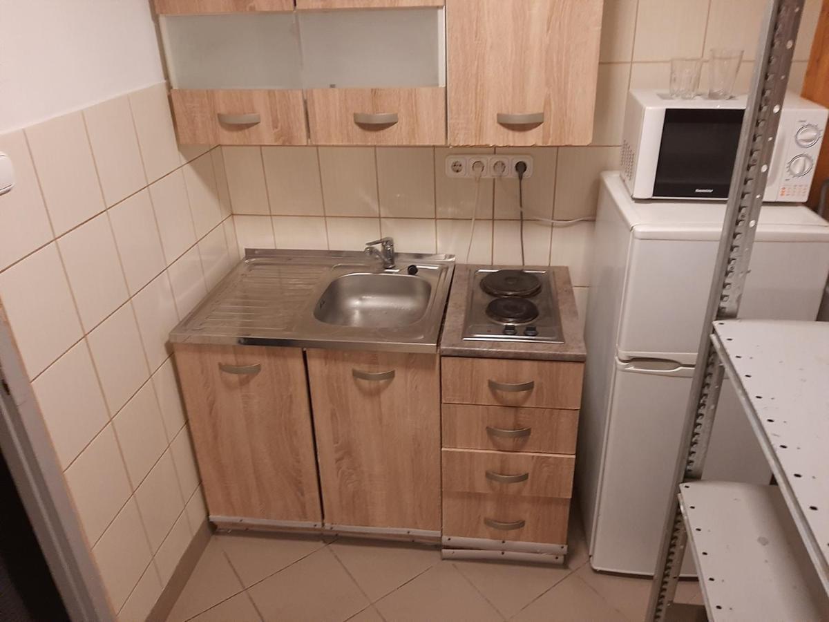 Ferienwohnung Apartman Vorosmarty Budapest Exterior foto