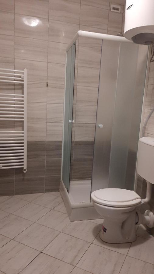 Ferienwohnung Apartman Vorosmarty Budapest Exterior foto