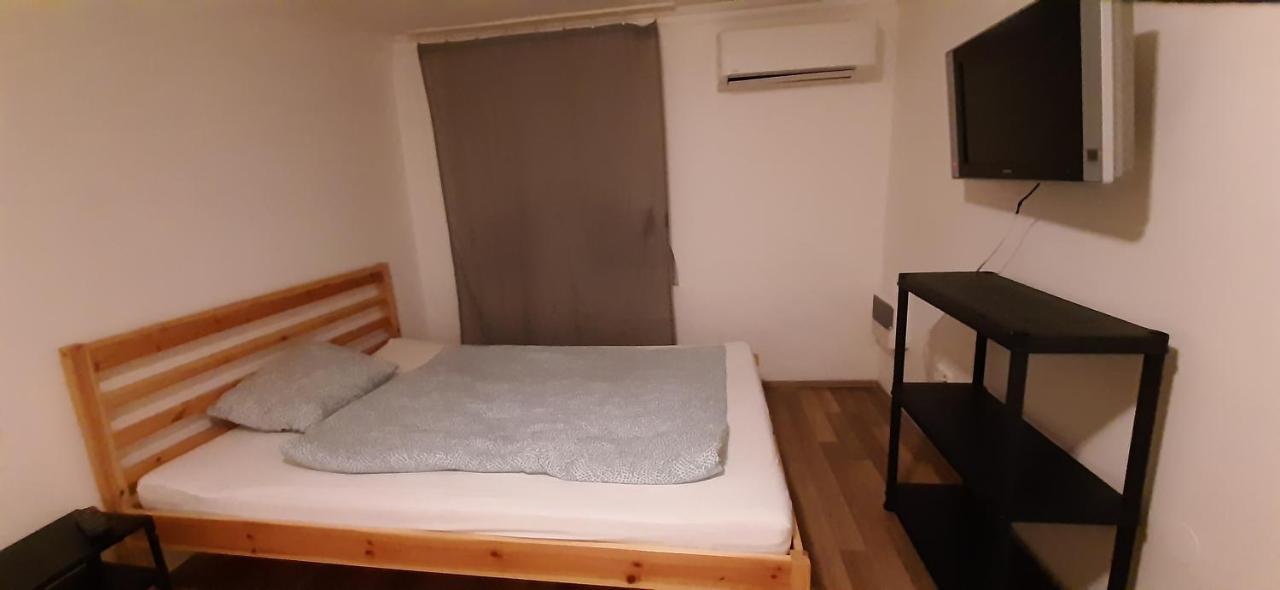 Ferienwohnung Apartman Vorosmarty Budapest Exterior foto